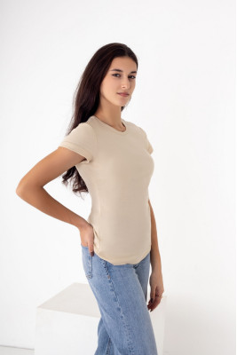 Футболка жіноча